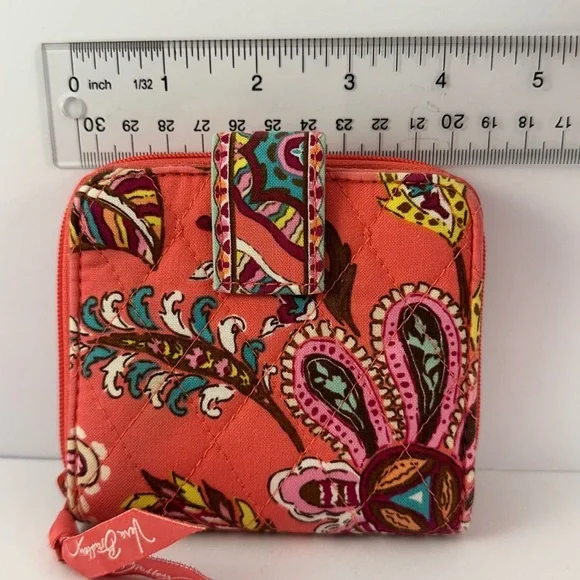 Vera Bradley Mini Snap Close Bifold Wallet Call Me Coral Pattern Rare‎ Retired - Picture 5 of 6